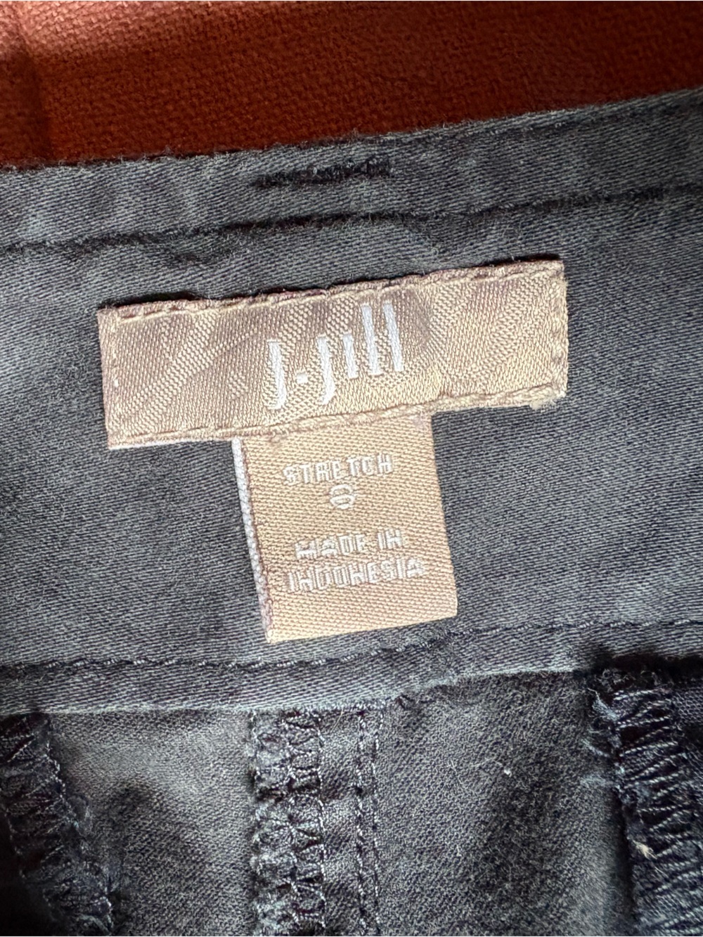J. Jill Black Cargo Shorts- Size 8- Cotton Shorts - Picture 6 of 12
